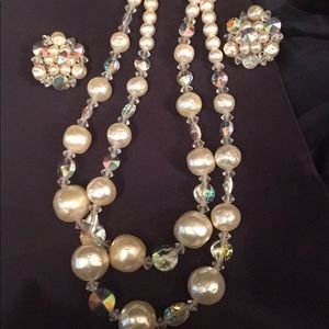 Vtg Baroque Pearl Necklace & Clip Earrings